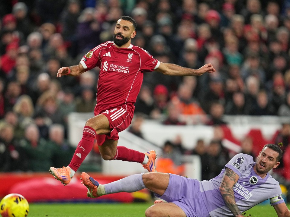 Mohamed Salah v zápase s Brightonom.