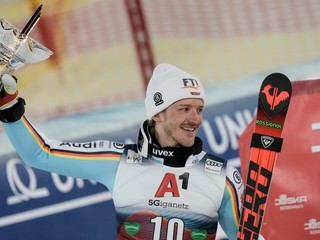 Linus Strasser vyhral slalom v Schladmingu 2022.