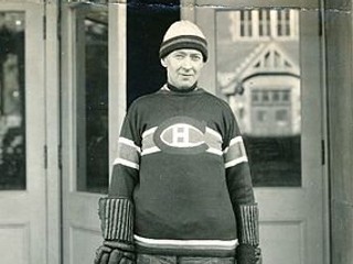 Legendárny brankár Georges Vézina v drese Montrealu Canadiens.