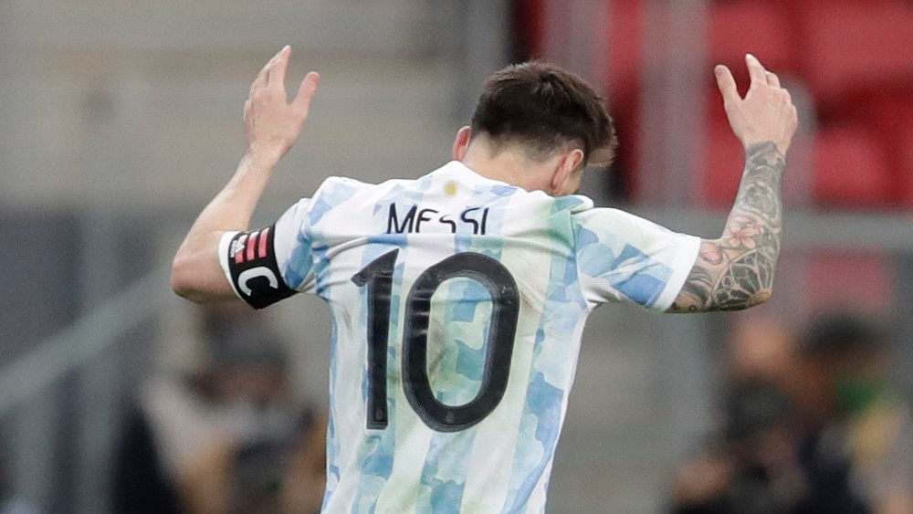 Messi tŕpol až do rozstrelu, Argentína po penaltách postúpila do finále