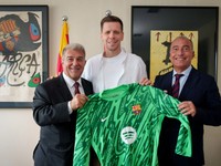 Wojciech Szczesny podpísal zmluvu s Barcelonou