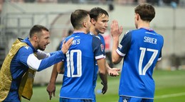 Radosť hráčov Slovenska po strelení gólu na 1:0 počas zápasu C-divízie Ligy národov (LN) Slovensko - Estónsko.