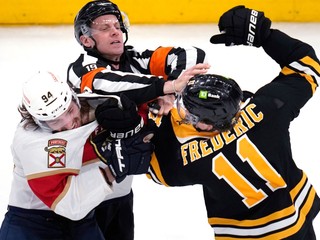 Bitka Trenta Frederica a Ryana Lomberga.