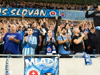 Na snímke fanúšikovia Slovana. 