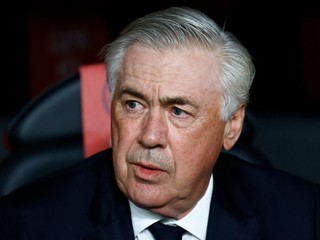 Tréner Carlo Ancelotti.