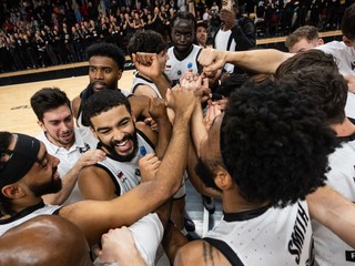 Basketbalisti Prievidze sa tešia z výhry 