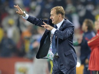 Vladimír Weiss st. počas zápasu Slovensko - Taliansko na MS vo futbale 2010.