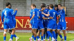 Futbalisti FC ŠTK 1914 Šamorín oslavujú gól.