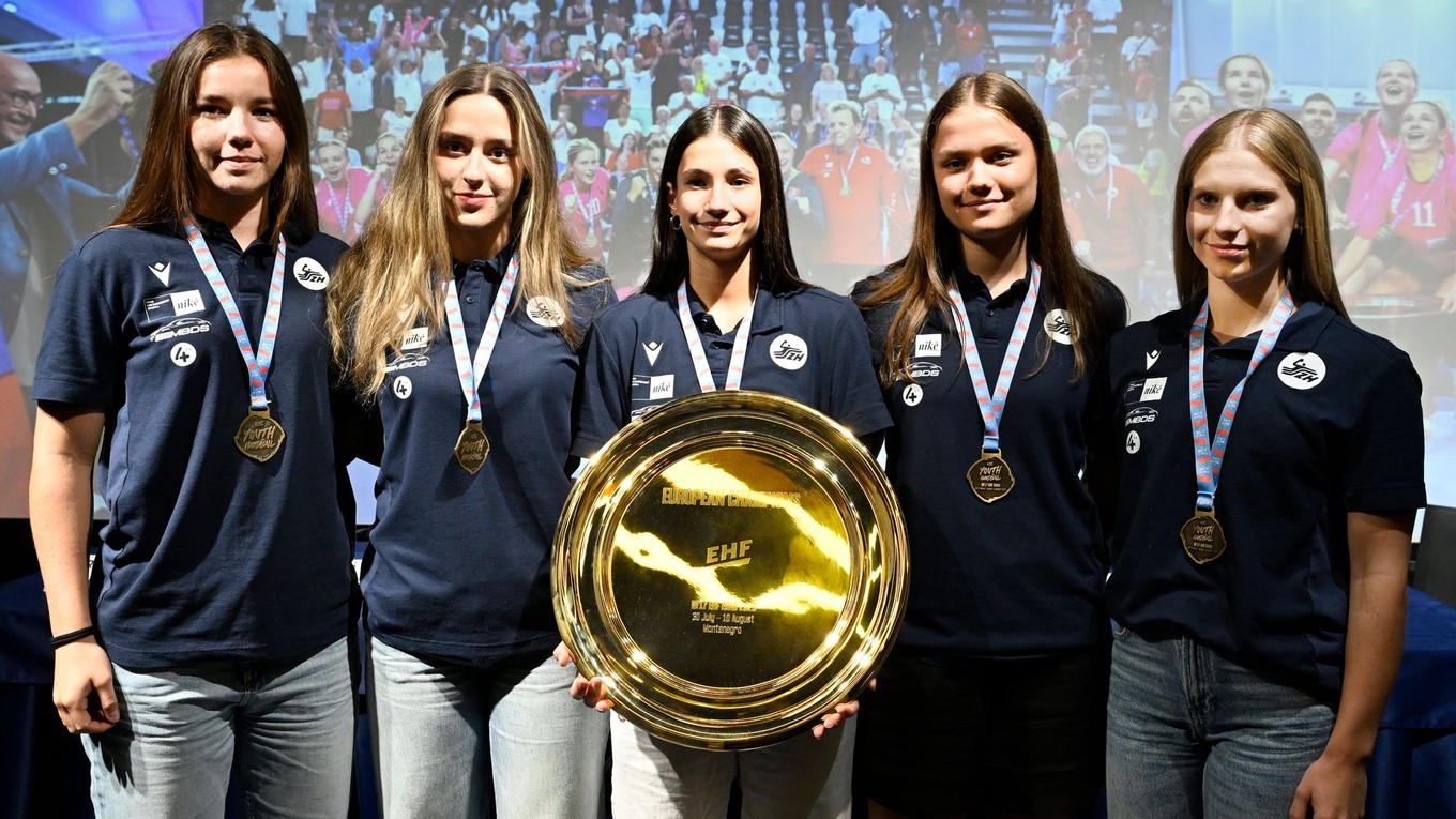 sprava Scarlet Špendlová, Anežka Stránska, Barbora Karkušová, Zara Gogolová, Liliana Gogová