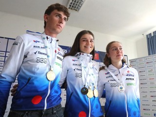 Zľava majster sveta Markus Sklenárik, dvojnásobná majsterka sveta Michaela Straková a vicemajsterka Európy Tamara Molentová