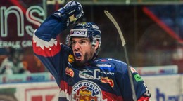 Peter Zuzin sa radujú z gólu HKM Zvolen.