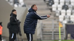 Tréner Košíc Peter Černák.