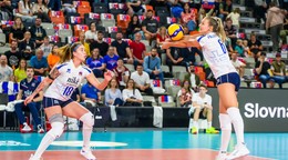 Slovenské volejbalistky Karin Šunderlíková (vľavo) a Karin Palgutová.