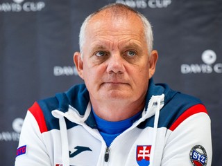Kapitán slovenského tenisového daviscupového tímu Tibor Tóth počas tlačovej konferencie pred stretnutím I. svetovej skupiny Davisovho pohára tenistov Slovensko - Kolumbia.