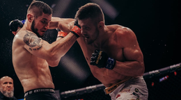 Polívka (vľavo) v súboji s Bryczekom.