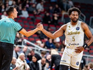 Momentka zo zápasu VEF Riga - Patrioti Levice.