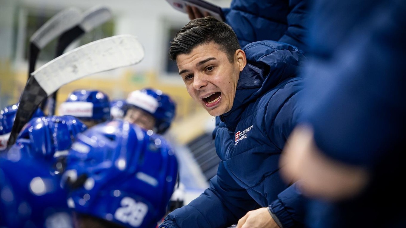 Tréner Slovensko U18 Martin Dendis.