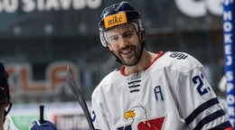 Brant Harris v drese HC Slovan Bratislava počas majstrovskej sezóny v slovenskej extralige.