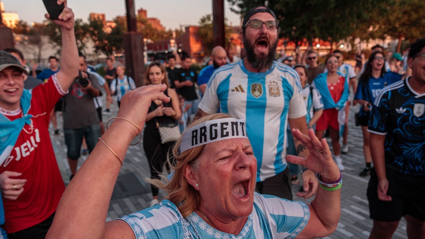 Fanúšikovia Argentíny.