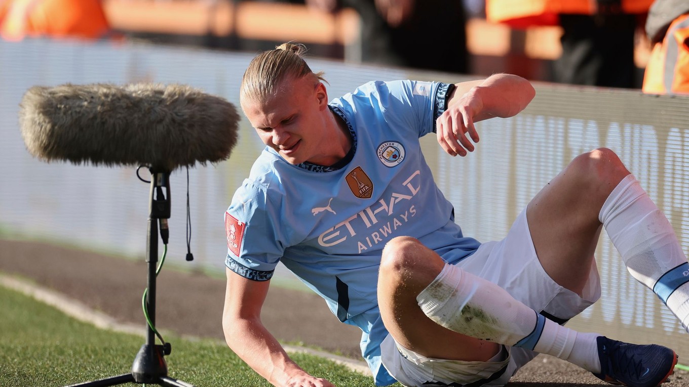 Zranený futbalista  Manchestru City Erling Haaland.