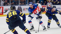Peter Čerešňák v zápase Slovensko - Švédsko v skupine B na MS v hokeji 2024.