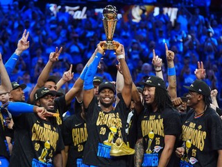 Oklahoma City Thunder oslavuje titul v NBA.