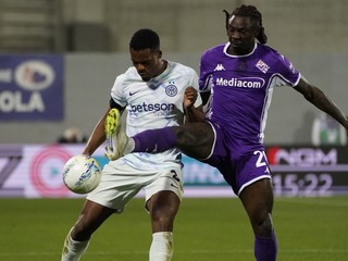 Momentka zo zápasu Fiorentina - Inter Miláno