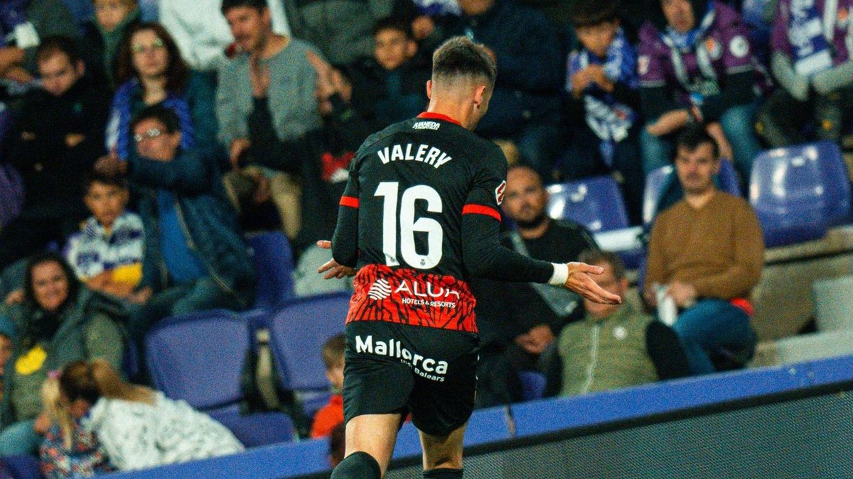 Útočník RCD Mallorca Valery.