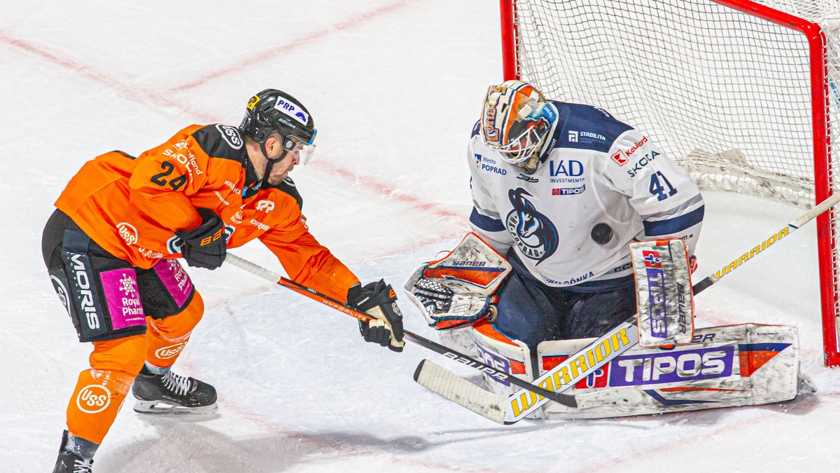 Momentka zo zápasu Košice - Poprad.