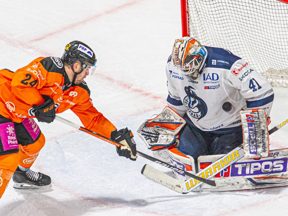 Momentka zo zápasu Košice - Poprad.