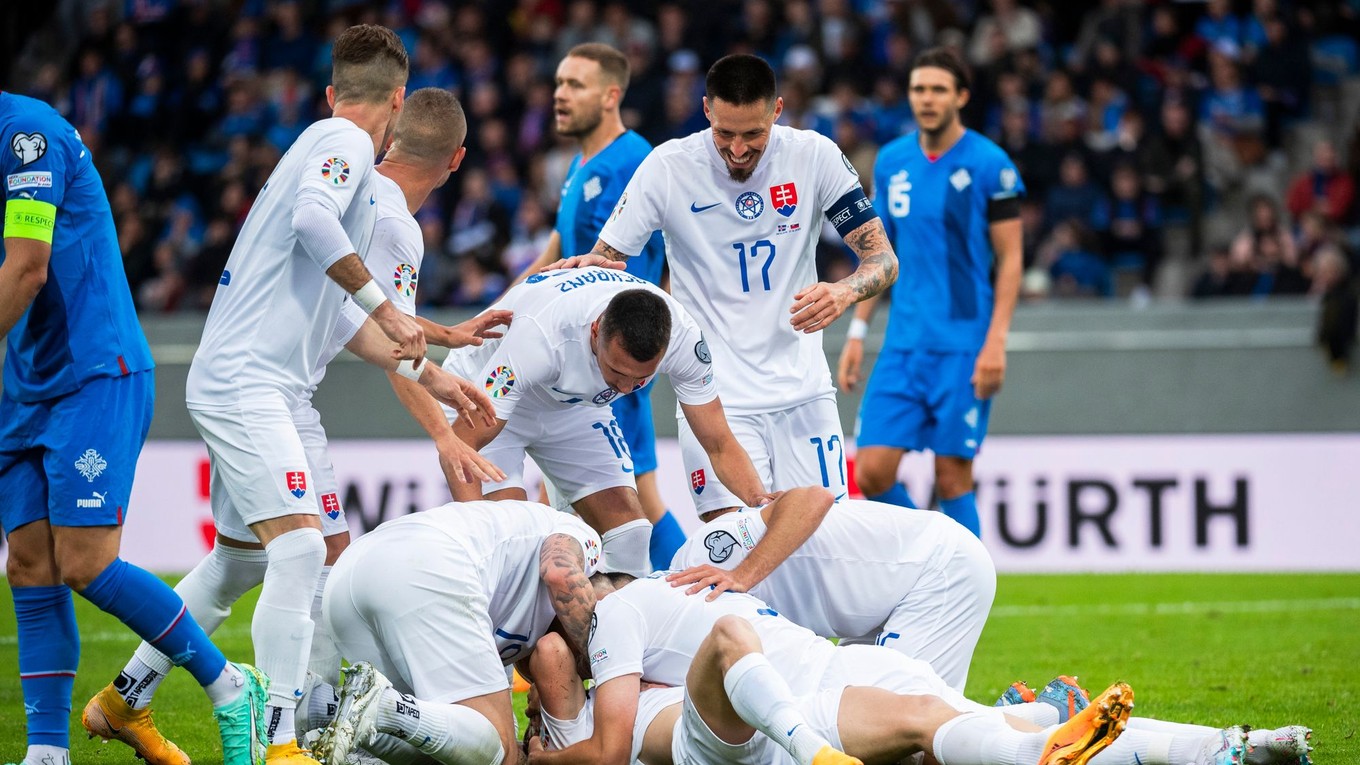 Slovenskí futbalisti.