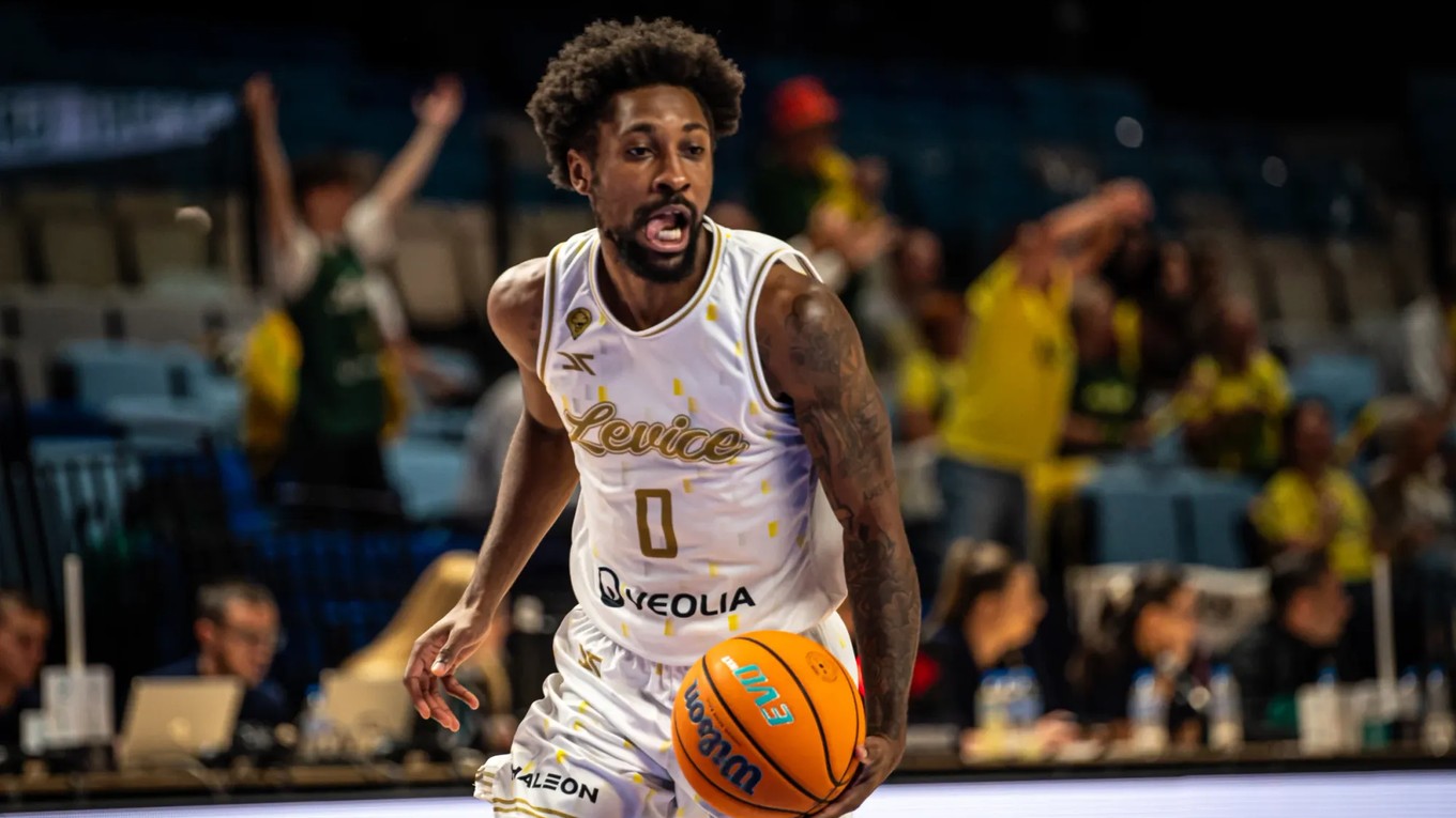 Momentka zo zápasu Patrioti Levice - Bakken Bears. 