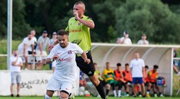 Lovča zdolala Ladomerskú Viesku 2:0.