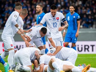 Slovenskí futbalisti.