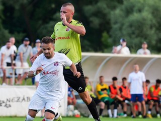 Lovča zdolala Ladomerskú Viesku 2:0.
