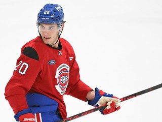  Juraj Slafkovský počas tréningového zápasu