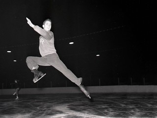 Karol Divín počas tréningu na majstrovstvách Európy 1958