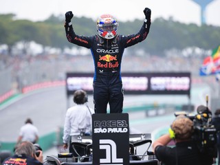 Max Verstappen na Red Bulle vyhral Veľkú cenu Brazílie 2024.