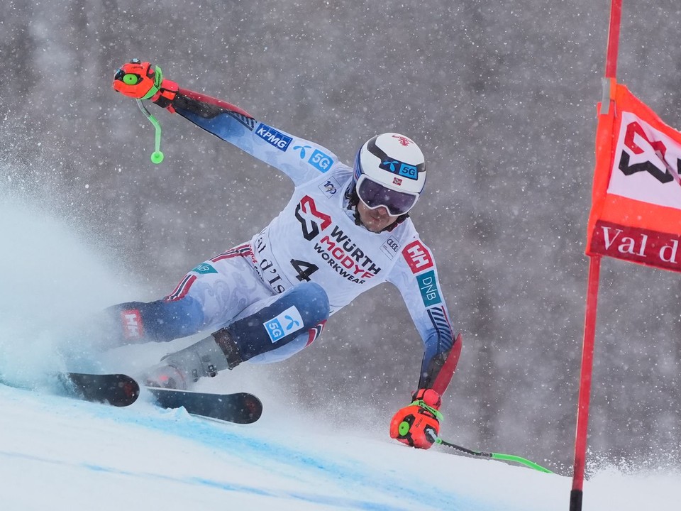 ONLINE: Obrovský slalom mužov vo Val d'Isere (2. kolo).