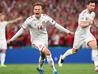 Dán Mikkel Damsgaard sa teší zo streleného gólu na EURO 2020.