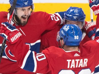 Tomáš Tatar so spoluhráčmi z Montreal Canadiens.