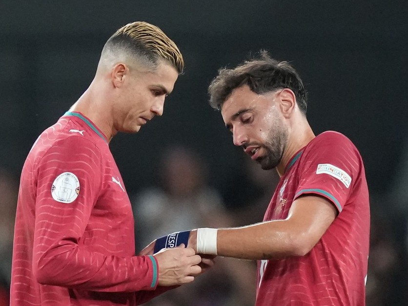 Cristiano Ronaldo a Bruno Fernandes.