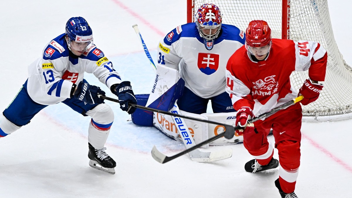 Slovenskí hokejisti v príprave na MS 2026. 