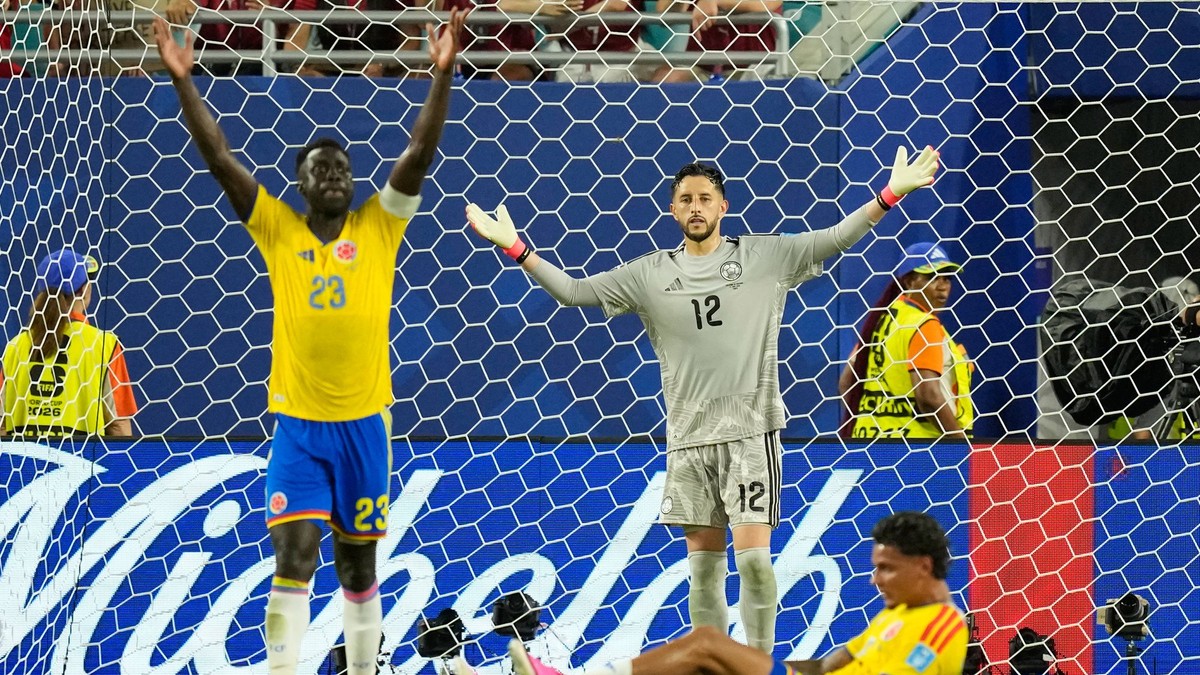 Futbalisti Kolumbie počas zápasu s Portugalskom.