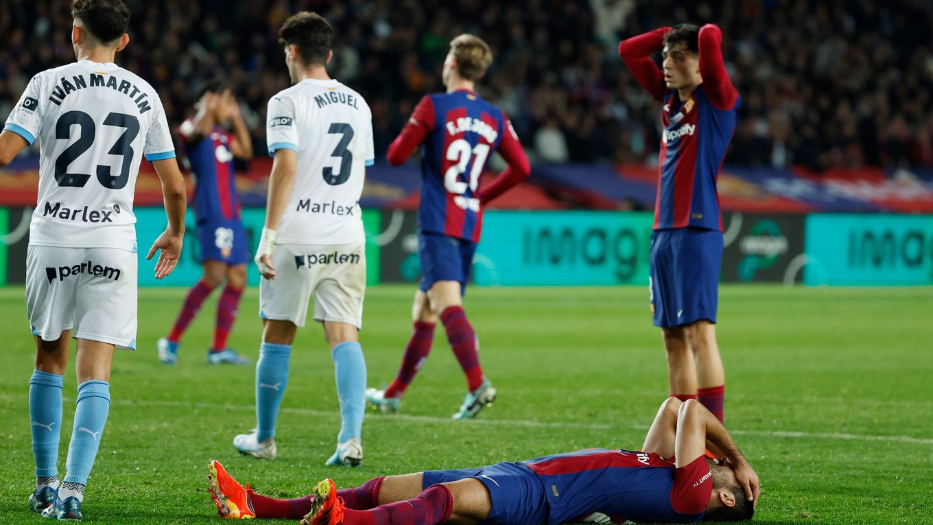 Momentka zo zápasu medzi FC Barcelona a Gironou. 