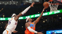 Momentka zo zápasu Oklahoma - Phoenix