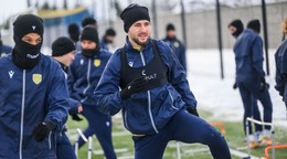 Matej Trusa (uprostred) počas úvodného tréningu zimnej prípravy