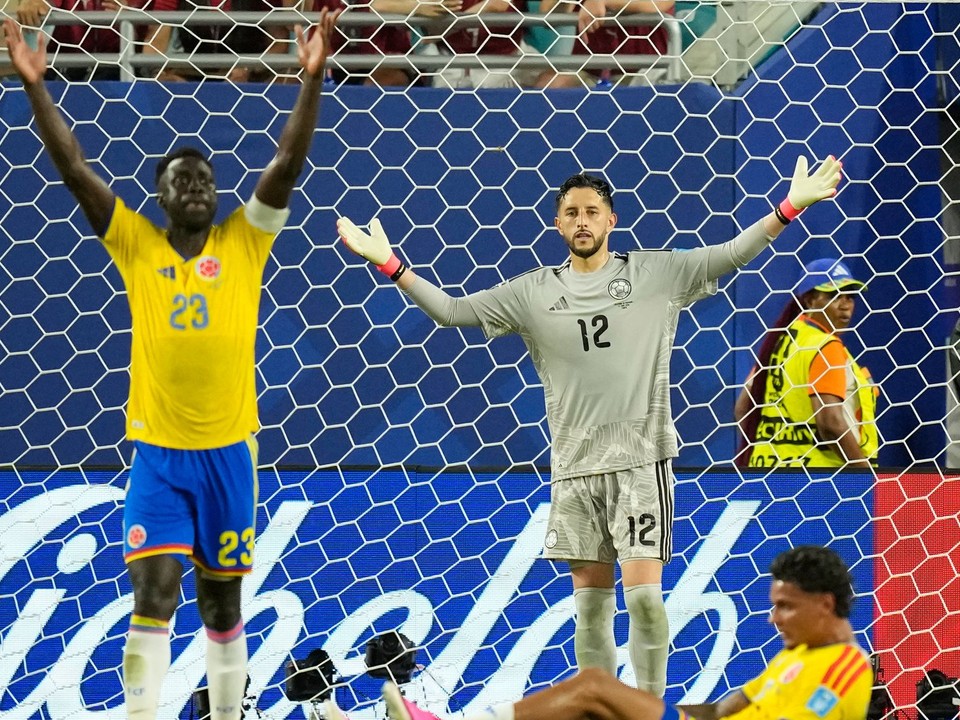 Futbalisti Kolumbie počas zápasu s Portugalskom.