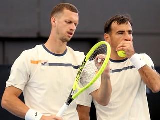 Slovenský tenista Filip Polášek (vľavo) s Chorvátom Ivanom Dodigom.