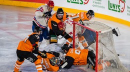 Momentka zo zápasu HC Slovan Bratislava - HC Košice v rámci Kaufland Winter Games 2023.